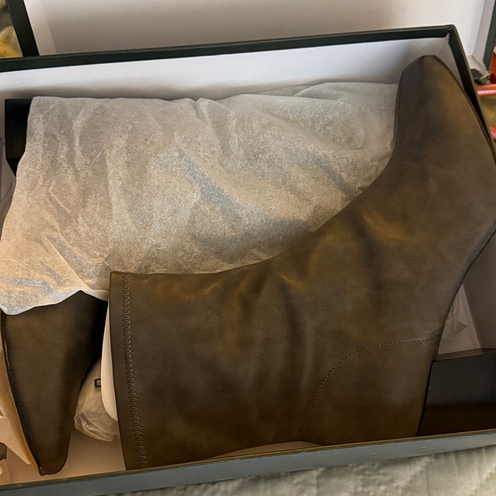 Anthropologie Charcoal Heeled Boots - Picture 7 of 8